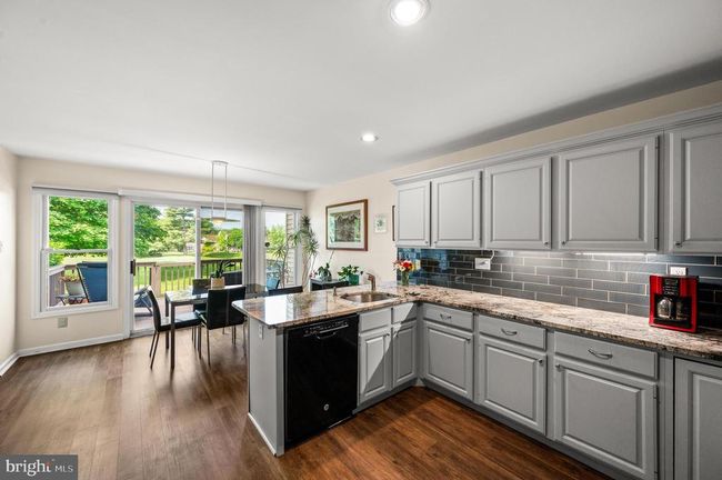 185 Pinecrest Ln, Townhouse with 3 bedrooms, 3 bathrooms and null parking in LANSDALE PA | Image 5