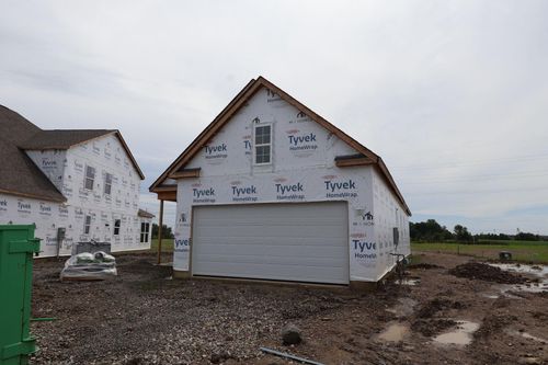 5894 Creekview Drive, Powell, OH, 43065 | Card Image