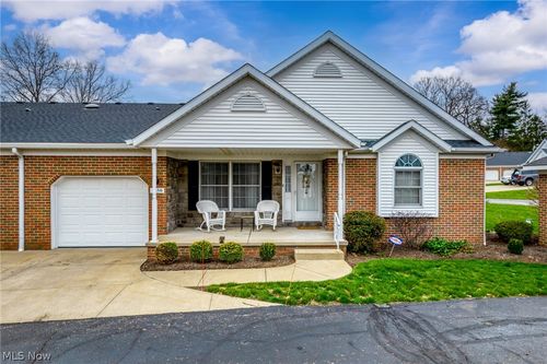 1450 Cove St Nw, Uniontown, OH, 44685-7423 | Card Image