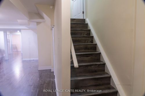 lower-162 Cadillac Cres, Brampton, ON, L7A3B7 | Card Image