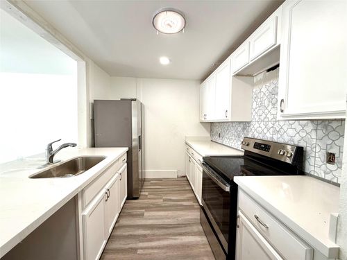 apt-2-5506 Beverlyhill St, Houston, TX, 77056-6830 | Card Image