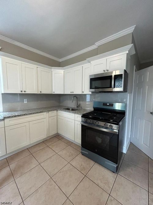 1a-216 W Elizabeth Ave, Linden, NJ, 07036-7205 | Card Image