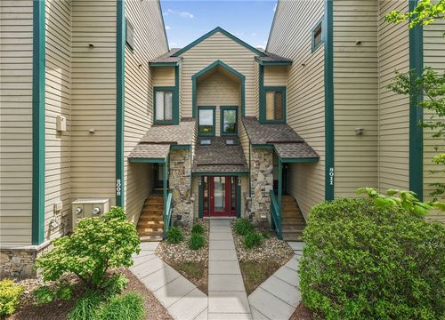 8009 Meadowridge Dr, Champion, PA, 15622-2053 | Card Image