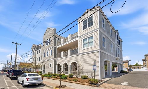 2-9219 Atlantic Ave, MARGATE CITY, NJ, 08402-2466 | Card Image