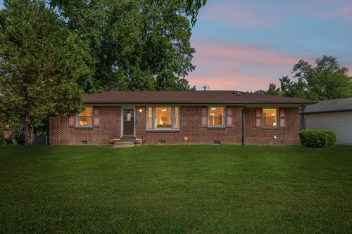 60 Bel Air Blvd, Clarksville, TN, 37042-4061 | Card Image