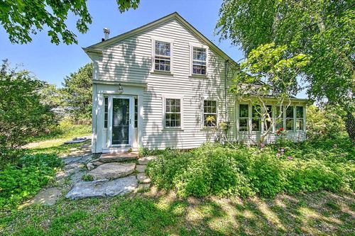 408 Hixbridge Rd, Westport, MA, 02790-1351 | Card Image