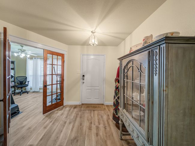 2040 Old Glory Ln, House other with 3 bedrooms, 2 bathrooms and null parking in Heartland TX | Image 4
