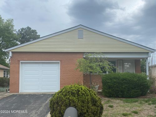 48 Rodhos St, Toms River, NJ, 08757-5726 | Card Image