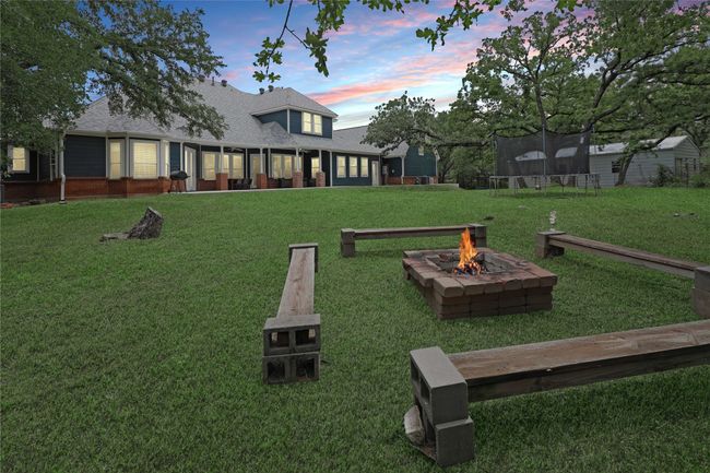 1751 Spring Mountain Rd, House other with 6 bedrooms, 5 bathrooms and null parking in Cross Roads TX | Image 13