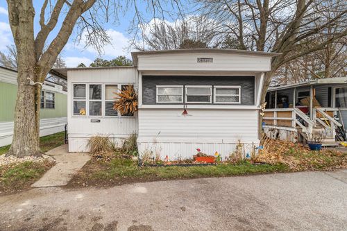 81-3527 Hoyt St, Norton Shores, MI, 49444-3850 | Card Image