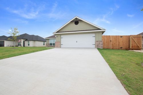 817 Coke St, Burnet, TX, 78611-3906 | Card Image