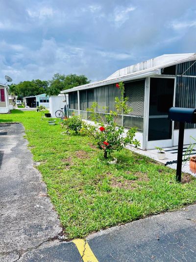 3100 W Hallandale Beach Blvd 106 7th St., House other with 2 bedrooms, 2 bathrooms and null parking in Pembroke Park FL | Image 1