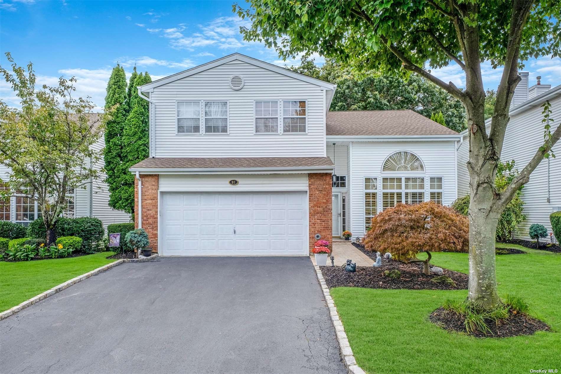 Fairway View Dr, Commack, NY 11725