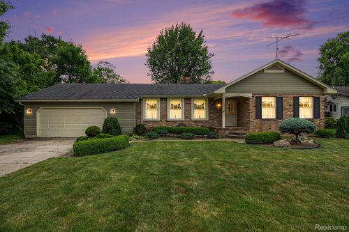 6392 Mckenzie Dr, Flint, MI, 48507-3889 | Card Image