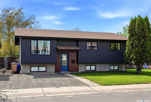 306 Howe Pl, Regina, SK, S4R8M5 | Card Image