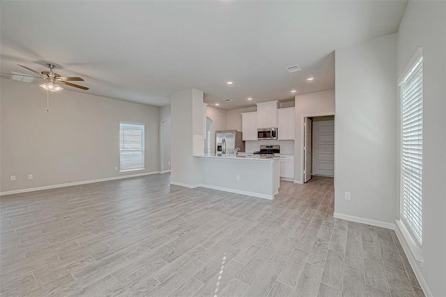 27083 Badger Way, House other with 4 bedrooms, 4 bathrooms and null parking in Magnolia TX | Image 7