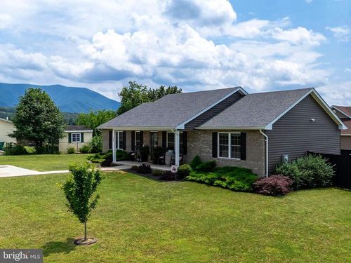 250 Fairview Rd, Luray, VA, 22835-1677 | Card Image