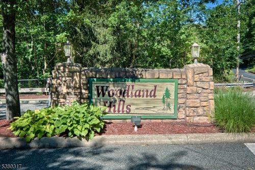 198 Robertson Way, Lincoln Park, NJ, 07035-1853 | Card Image