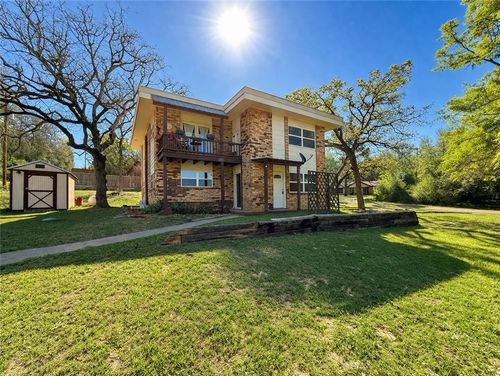 40 Hawaii Ln, Hilltop Lakes, TX, 77871 | Card Image