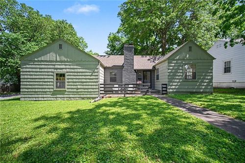 5225 Sycamore Dr, Roeland Park, KS, 66205-2180 | Card Image