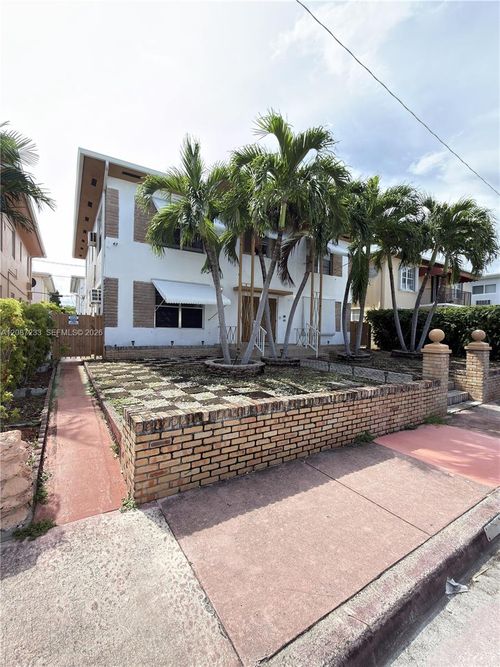 2-7336 Carlyle Ave, Miami Beach, FL, 33141-2631 | Card Image