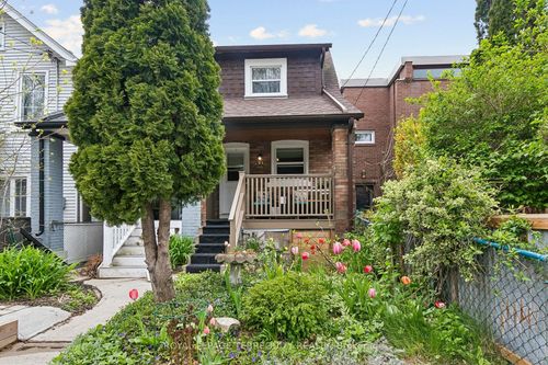300 Rhodes Avenue, Toronto, ON, M4L3A3 | Card Image