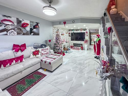 2216-2216 W 53rd Pl, Hialeah, FL, 33016 | Card Image