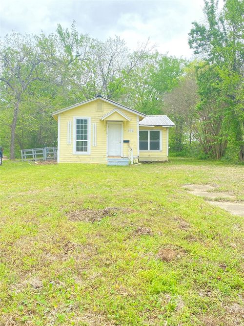 305 4th St Sw, Paris, TX, 75460-5743 | Card Image