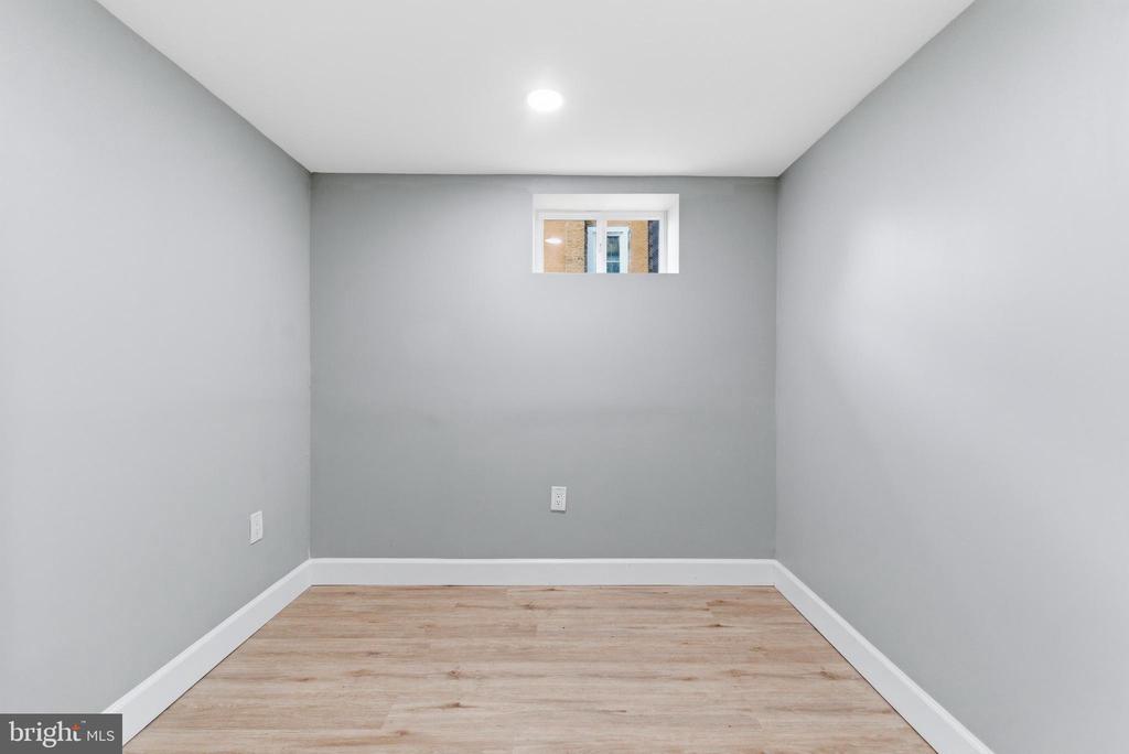 Residential in GWYNN OAK 5