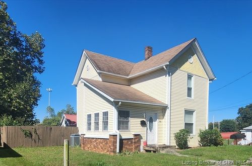 708 N Water St, Salem, IN, 47167-1849 | Card Image