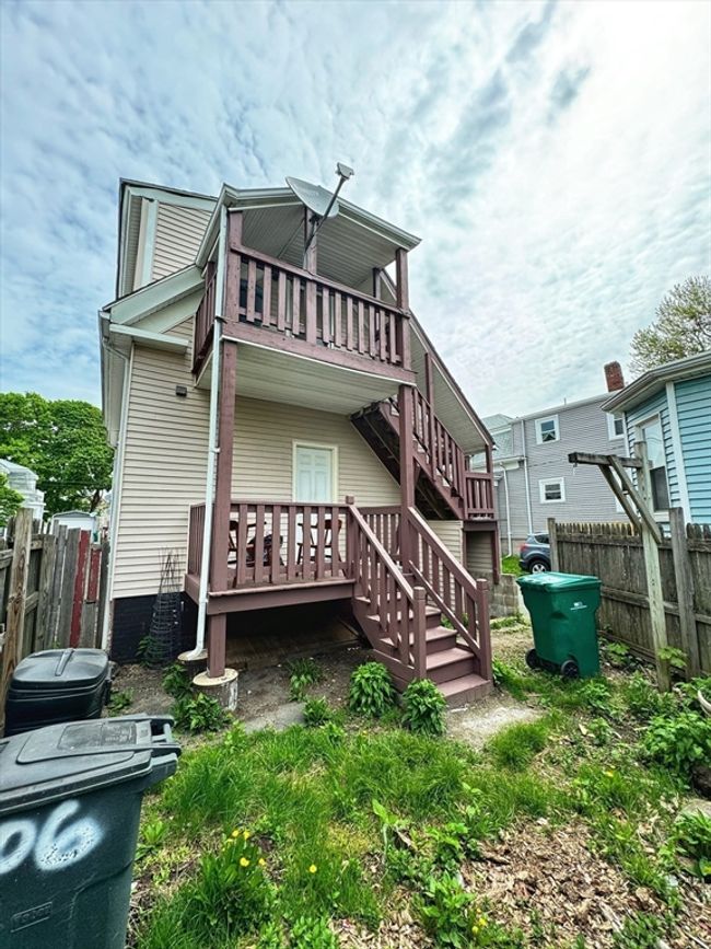 106 Eutaw Ave, Home with 4 bedrooms, 3 bathrooms and null parking in Lynn MA | Image 6