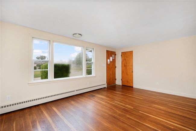 21 Parsonage Dr, House other with 3 bedrooms, 2 bathrooms and 3 parking in Warwick RI | Image 5