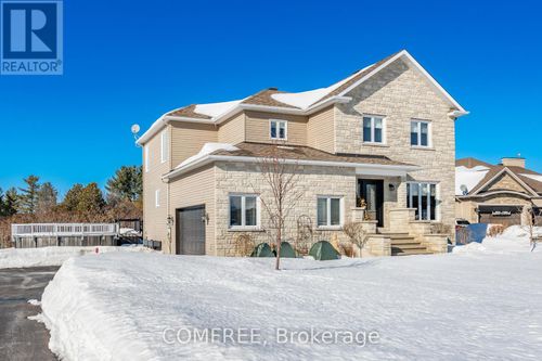 162 Sophie St, Rockland, ON, K4K1K7 | Card Image