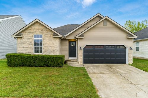 5012 Gore St, Canal Winchester, OH, 43110-8045 | Card Image