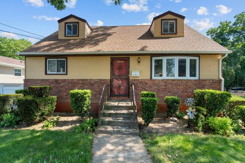 182 Frederick Ave, Roosevelt, NY, 11575-2313 | Card Image
