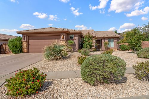 1635 N Liberty Greens Dr, Washington, UT, 84780-2361 | Card Image