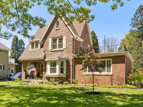 605 E Riverside Dr, Kohler, WI, 53044-1609 | Card Image