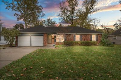 6423 W 102nd Street, House other with 5 bedrooms, 3 bathrooms and null parking in Overland Park KS | Image 1