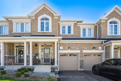 957 Cormorant Path, Pickering, ON, L1X0P5 | Card Image