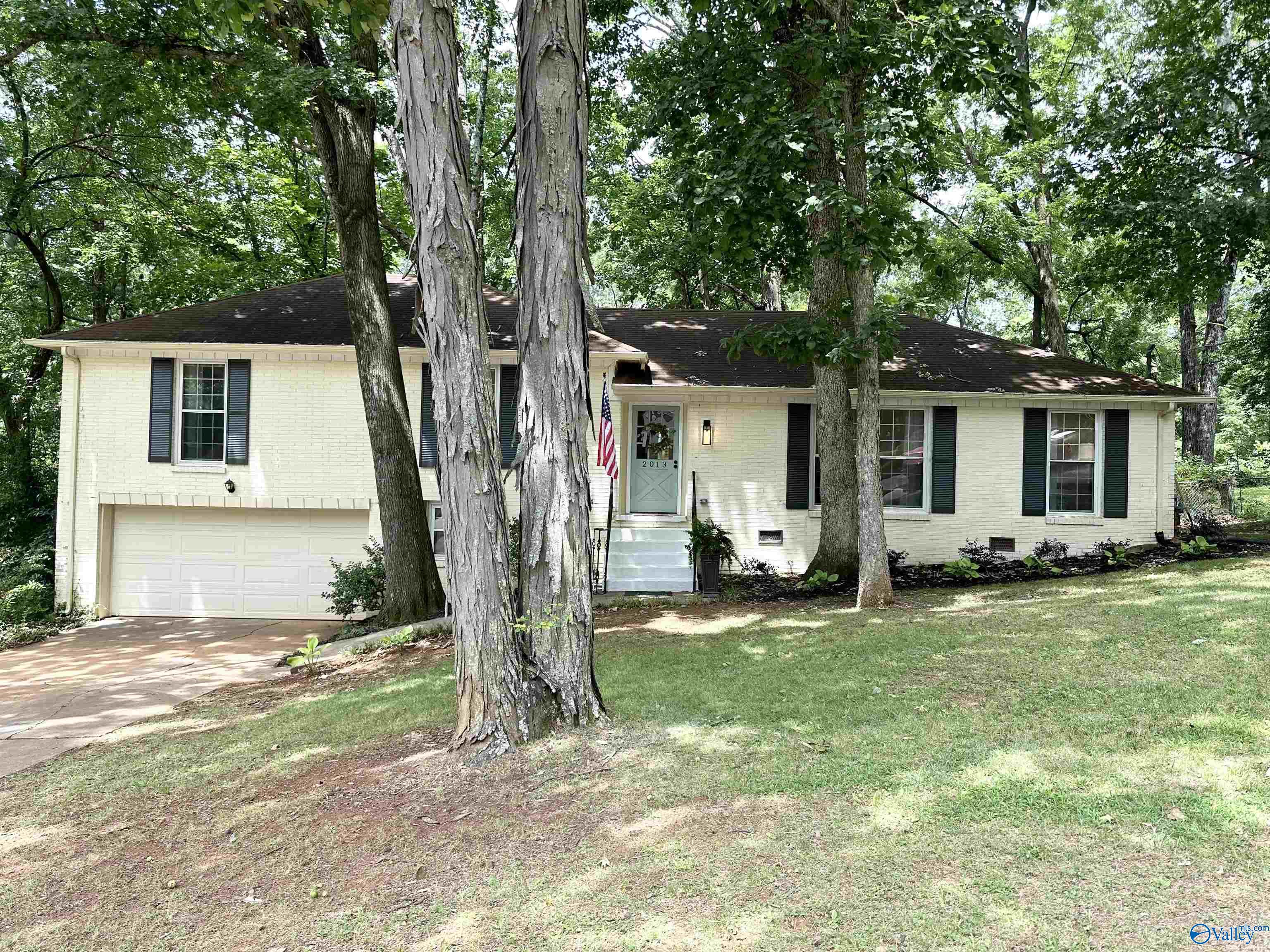 Stapp Dr, Huntsville, AL 35811