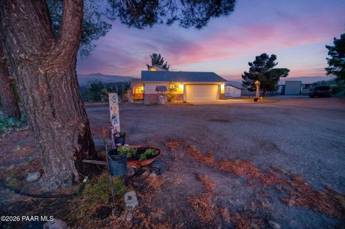 853 N Firesky Ln, Chino Valley, AZ, 86323-6772 | Card Image