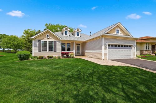 12385 Hickory Ct, Huntley, IL, 60142-7498 | Card Image