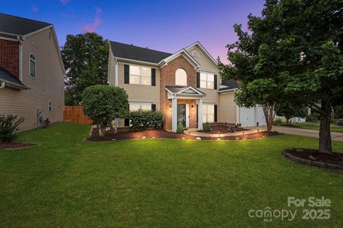 9593 Valencia Ave Nw, Concord, NC, 28027-3535 | Card Image