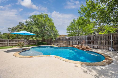 2260 Rocky Ridge Loop, Canyon Lake, TX, 78133-2070 | Card Image