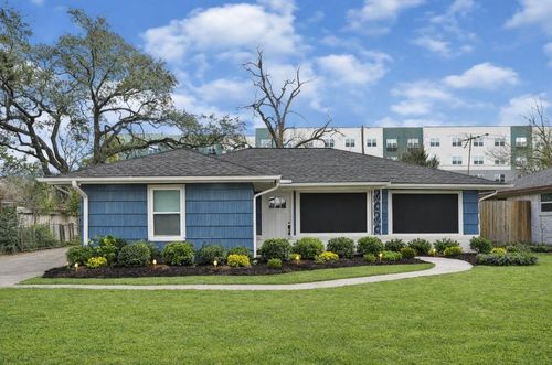 811 Sara Rose St, Houston, TX, 77018-6330 | Card Image