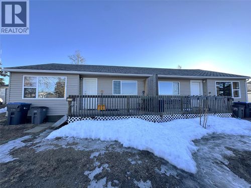 9008/9010 8 Street, Dawson Creek, BC, V1G3N2 | Card Image
