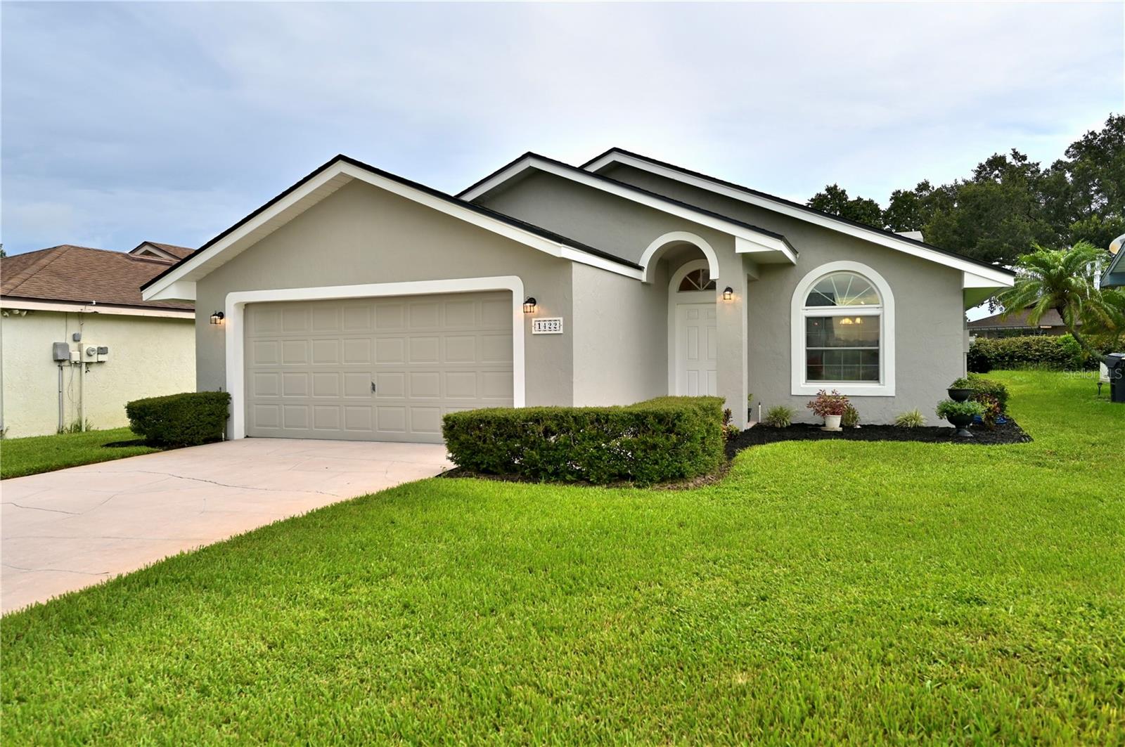 Grand Cayman Cir, Winter Haven, FL 33884