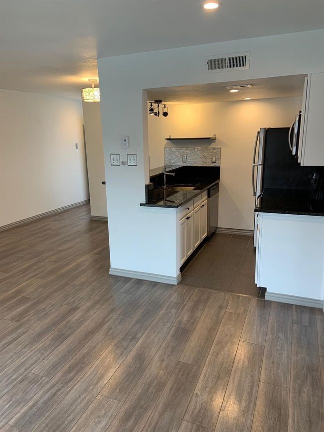 APT-306 - 2800 Douglas Ave, Condo with 1 bedrooms, 1 bathrooms and null parking in Dallas TX | Image 5