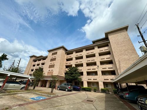 apt-504-2210 Dorrington St, Houston, TX, 77030-3253 | Card Image