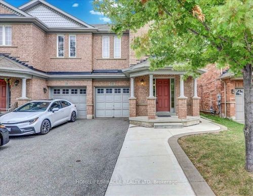 11 Bushmill Cir, Brampton, ON, L7A0K7 | Card Image